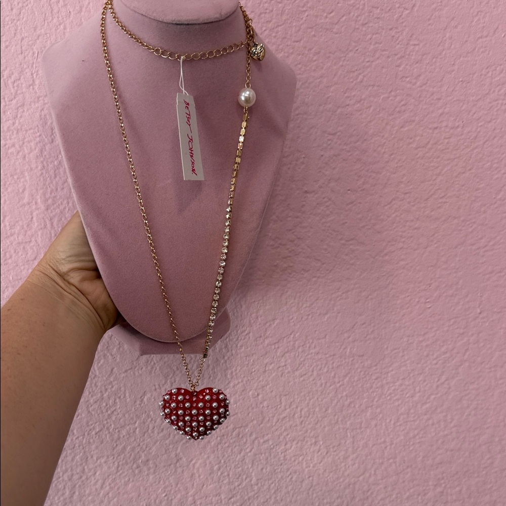 LONG Betsey Johnson Red Heart Pearl-Stud Pendant Necklace with Gold Chain - Picture 3 of 6